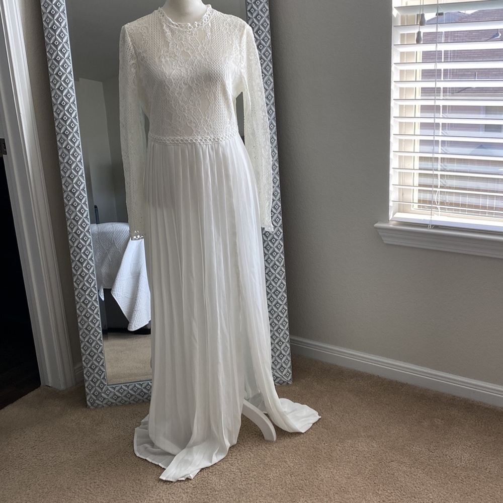 White~Long Sleeve~Lace Chiffon Maxi Formal Evening Dress~Never worn